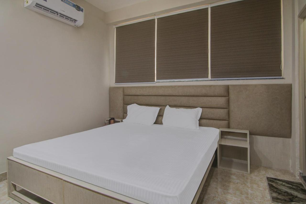 Super Oyo Hotel Regency Near Acropolis Mall Kolkata Bagian luar foto