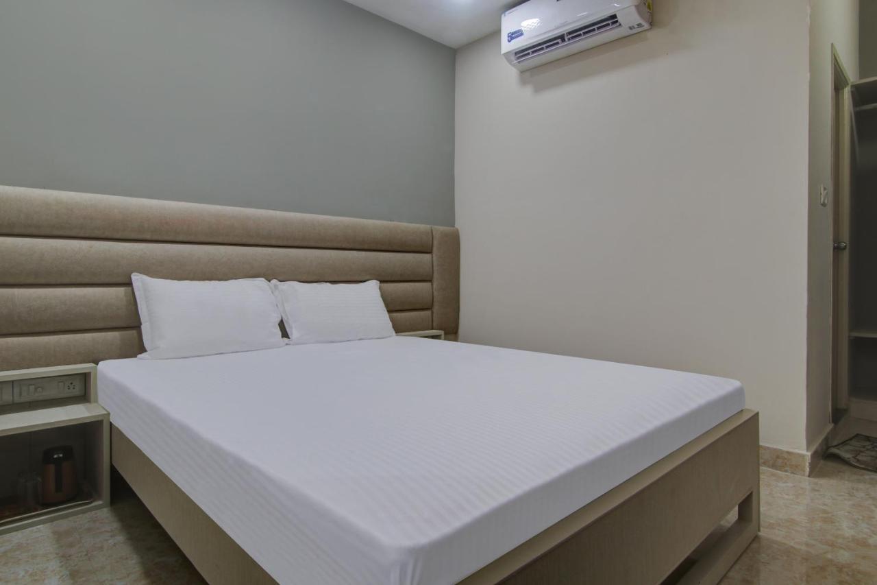 Super Oyo Hotel Regency Near Acropolis Mall Kolkata Bagian luar foto