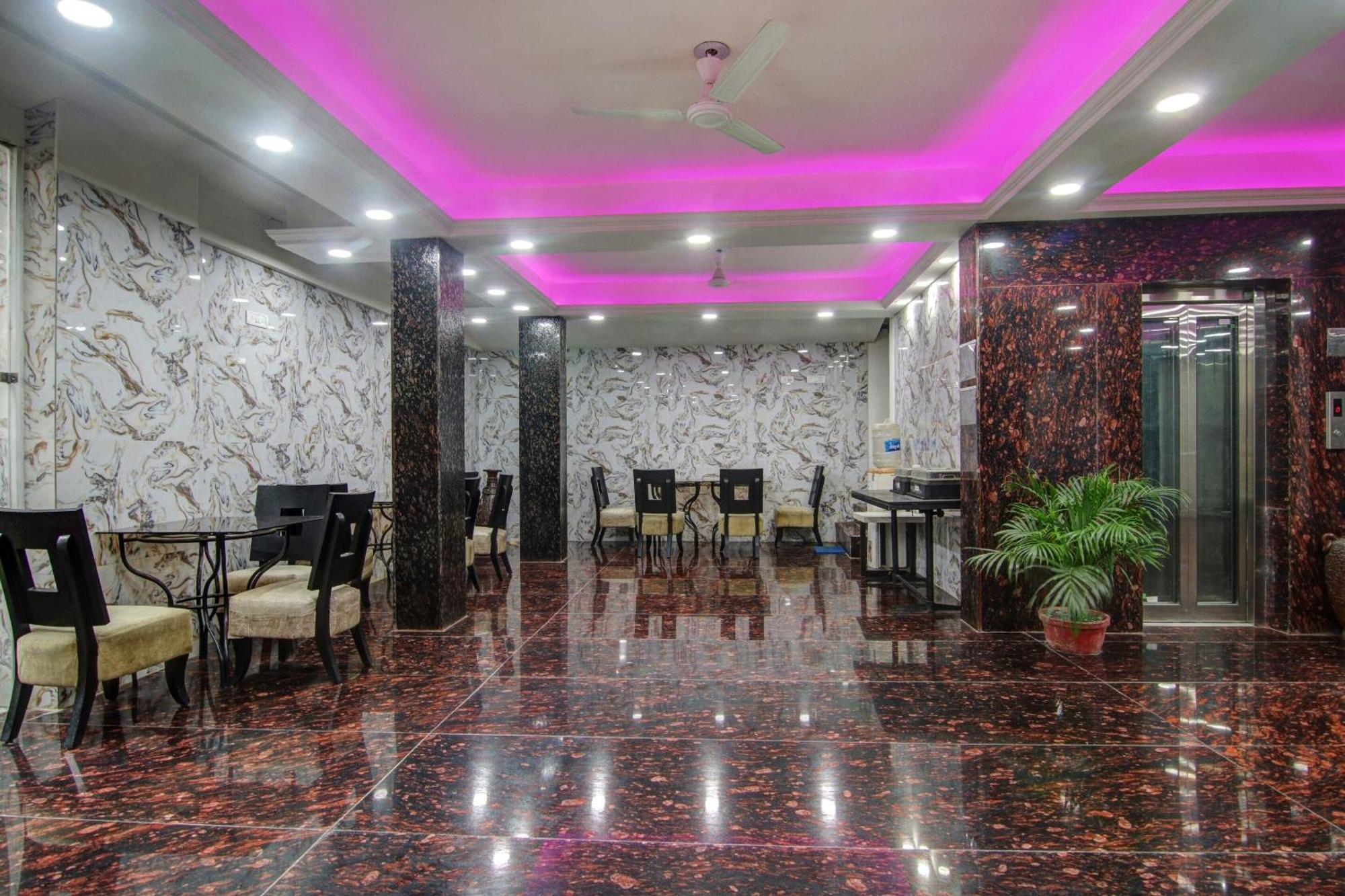 Super Oyo Hotel Regency Near Acropolis Mall Kolkata Bagian luar foto